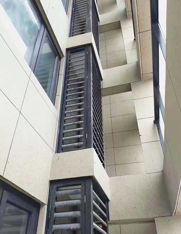 空調(diào)外機(jī)百葉窗