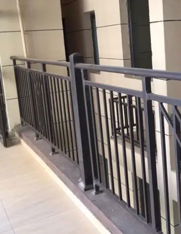 連廊欄桿