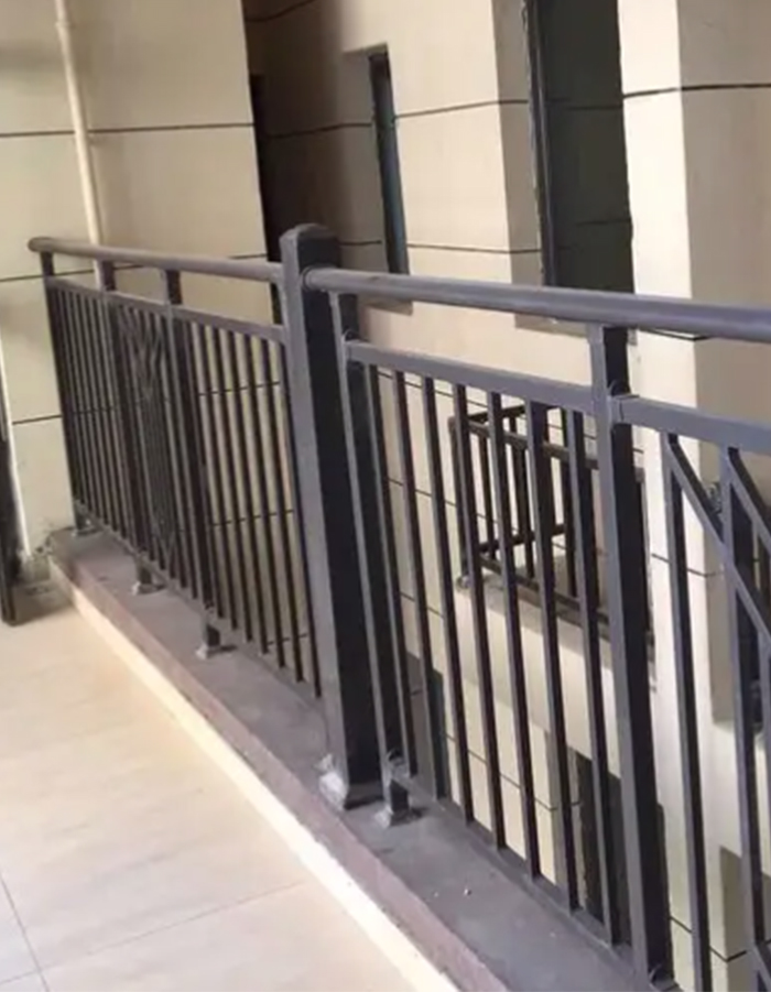 連廊欄桿