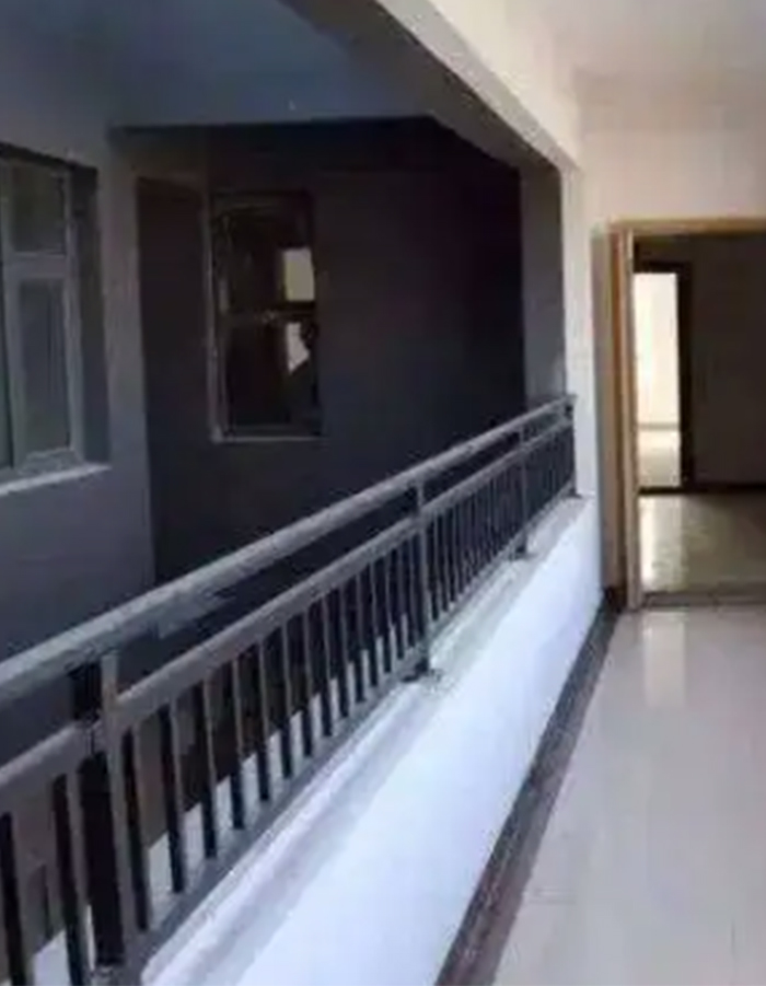 連廊欄桿