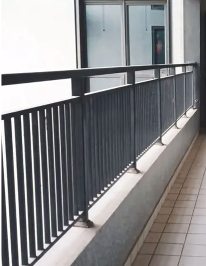 連廊欄桿